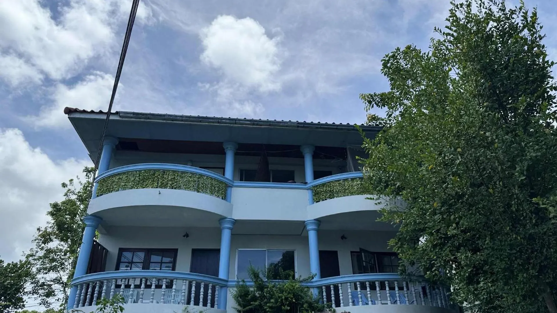 Tommy Resort Ko Tao Apartahotel