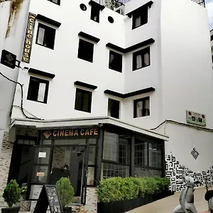 Cine House 3*, Fez Marocco